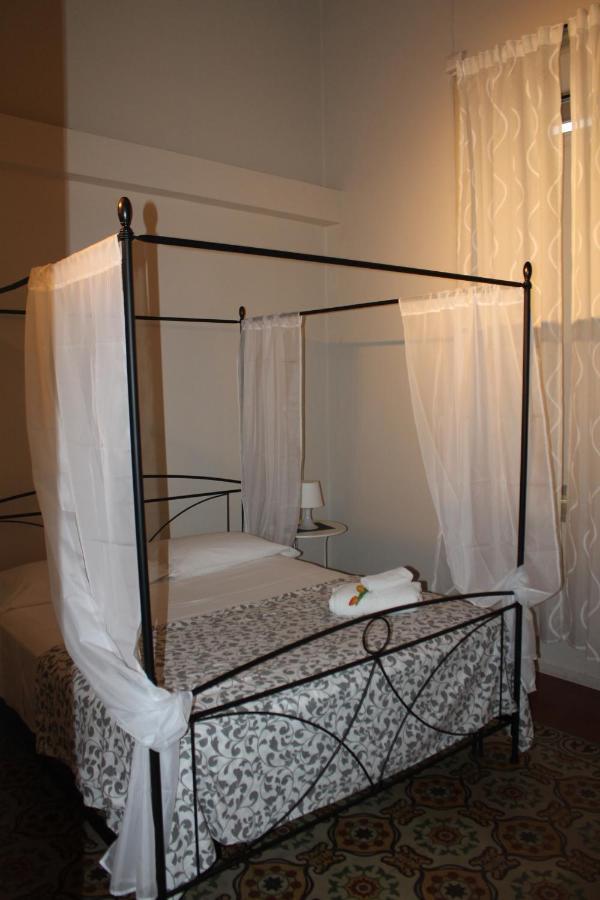 Bed and Breakfast I 2 Puttini à Catane Extérieur photo