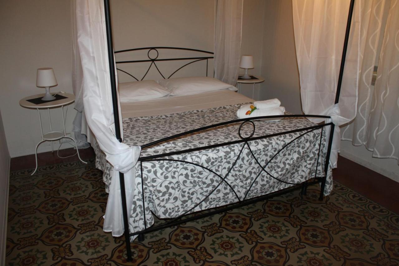Bed and Breakfast I 2 Puttini à Catane Extérieur photo