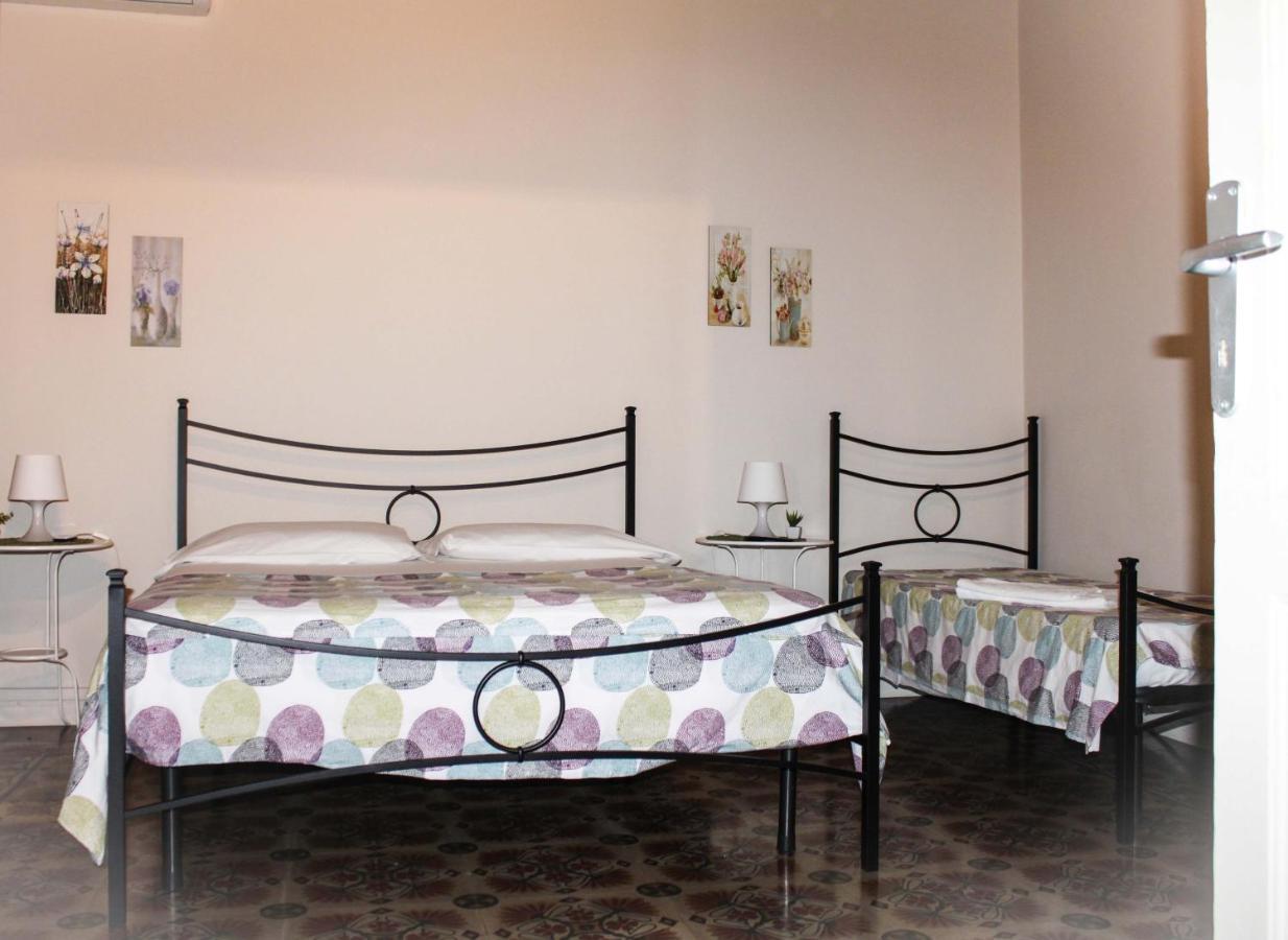 Bed and Breakfast I 2 Puttini à Catane Extérieur photo