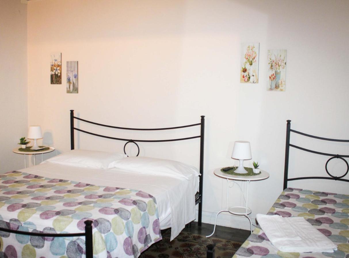Bed and Breakfast I 2 Puttini à Catane Extérieur photo