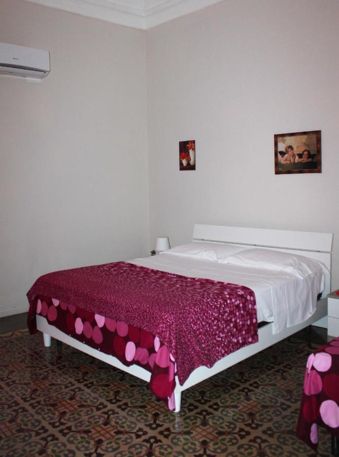 Bed and Breakfast I 2 Puttini à Catane Extérieur photo